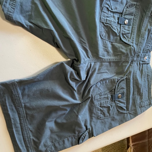 Womens size 6 Kuhl shorts in blue gray - Picture 3 of 4